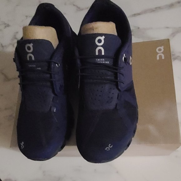 On Running Shoes - Women On Cloud Monochrome Sneakers New In Box